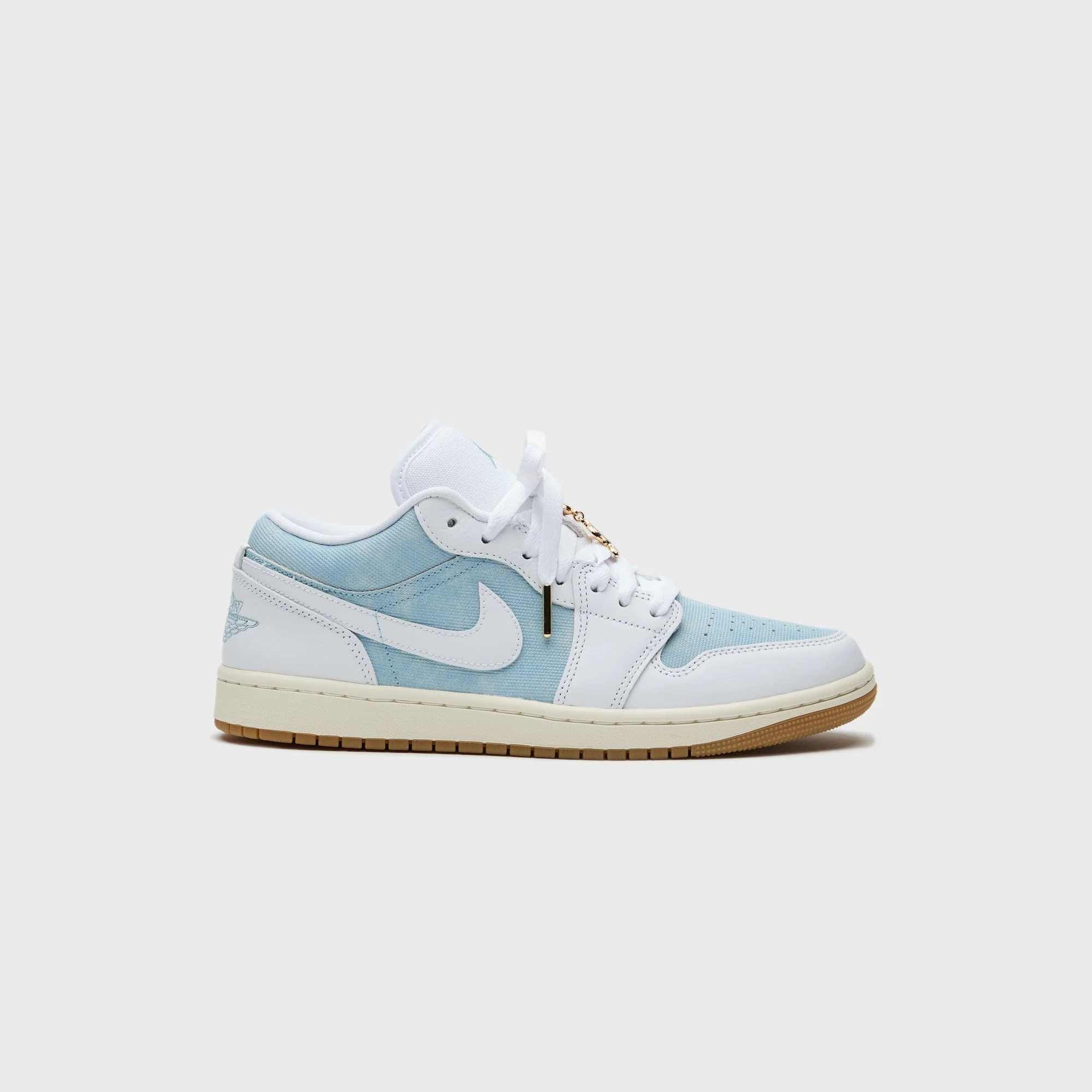Women's Footwear - Sneakers - Low Top Sneakers